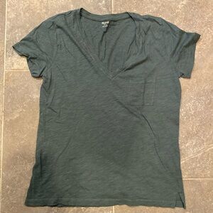 Women’s Hunter Green V-neck Madewell shirt. Size small.